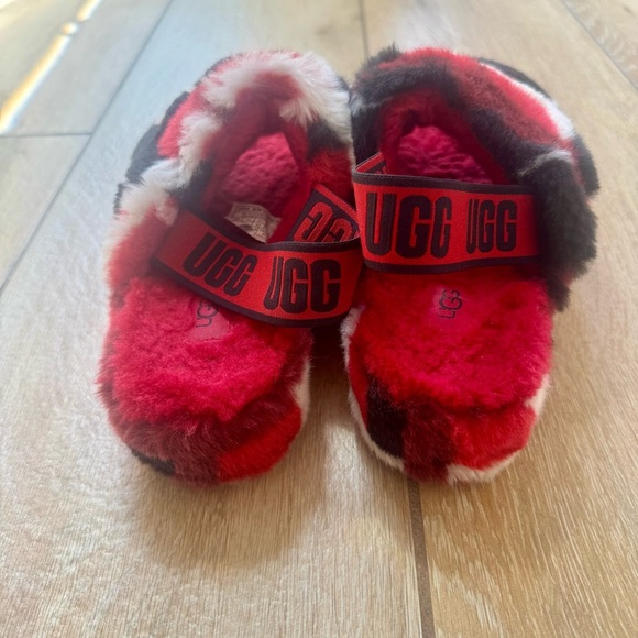 UGG Red Plaid Women's Slippers - Picture 5 of 7